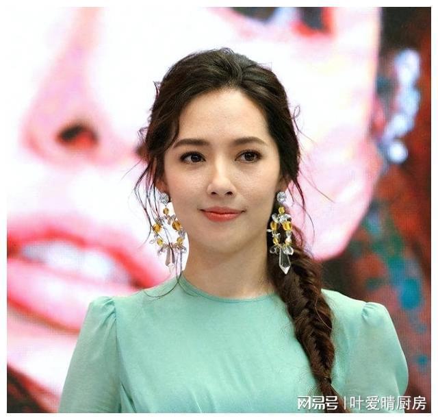 明星妻子哪位明星的老婆最漂亮爱游戏娱乐圈颜值最高的10位(图22)